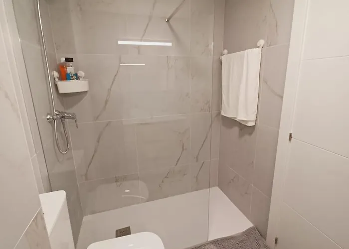 Quiet Near The Pilar Daire *